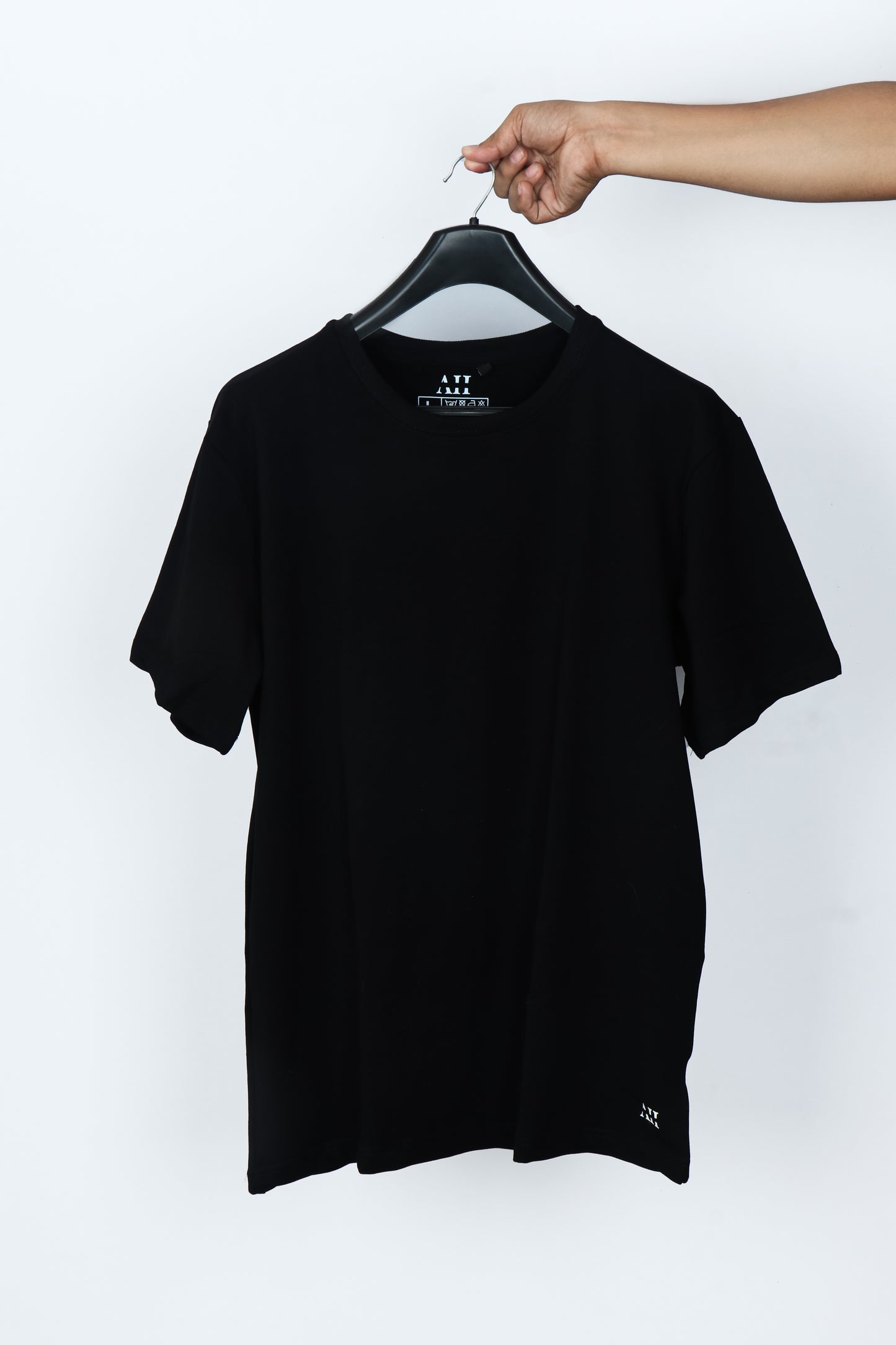 DARK BLACK RELAXED FIT TSHIRT